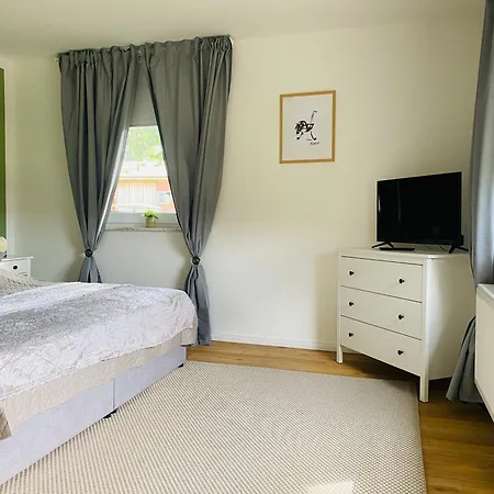 Straussenblick - Keine Monteure Bad Fallingbostel