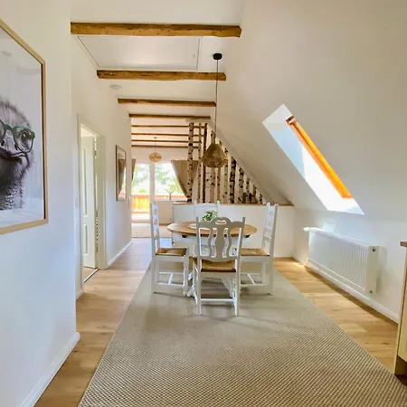 Straussenblick - Keine Monteure Feriehus