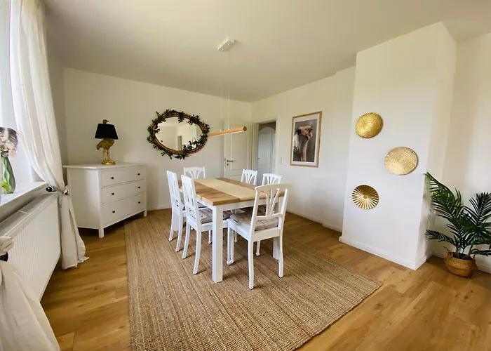 Straussenblick - Keine Monteure Бад-Фаллингбостель